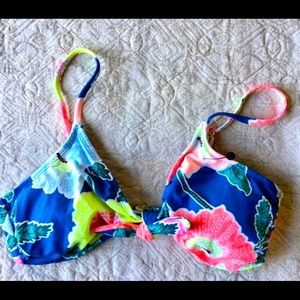 Xhilaration Floral Bikini Top Size XL